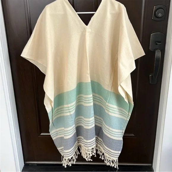 Like New Anthropologie Tribe Alive Fringed Poncho Top One Size - Picture 4 of 8